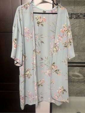 Light Blue Green Floral Open Kimono